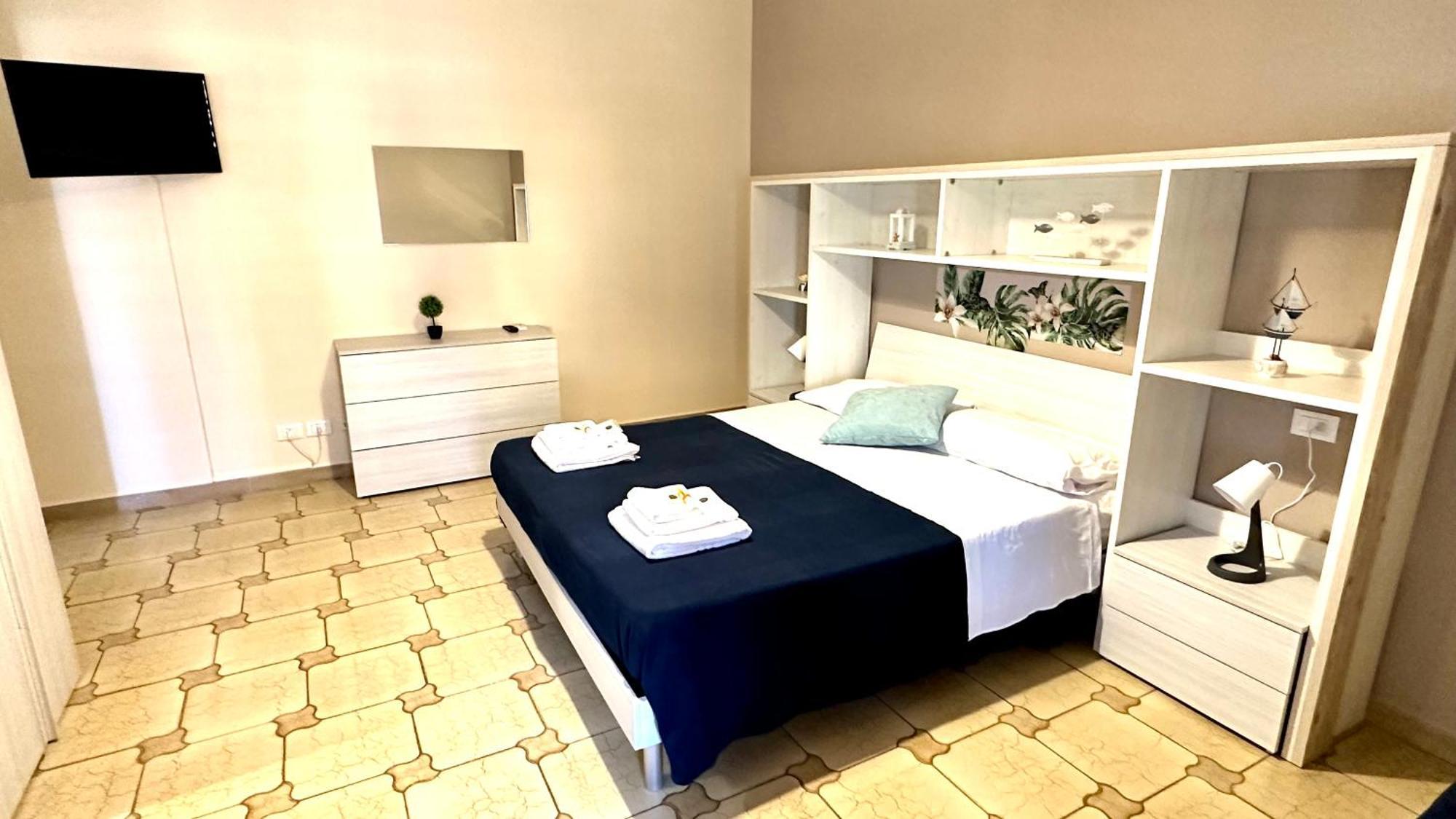 Sicily In Love 2 - Rooms & Breakfast Таормина Стая снимка